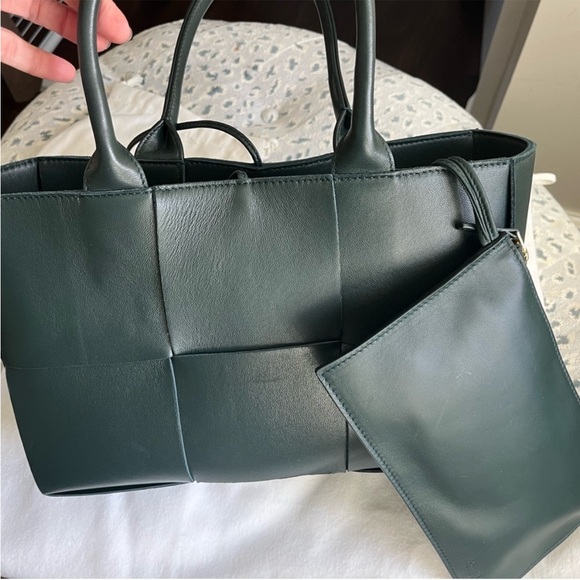 Bottega Veneta Arco Small Tote - Picture 11 of 16